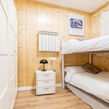 Slope - Free Parking Apartment