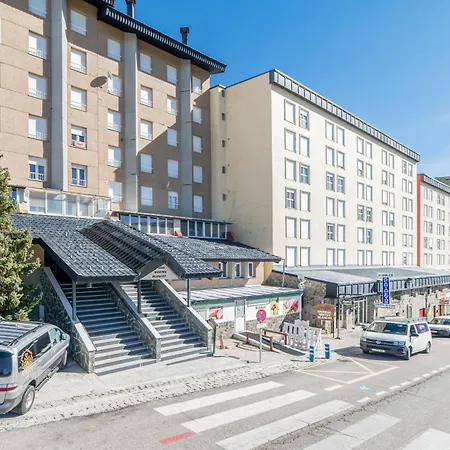 Slope - Free Parking Apartment Sierra Nevada